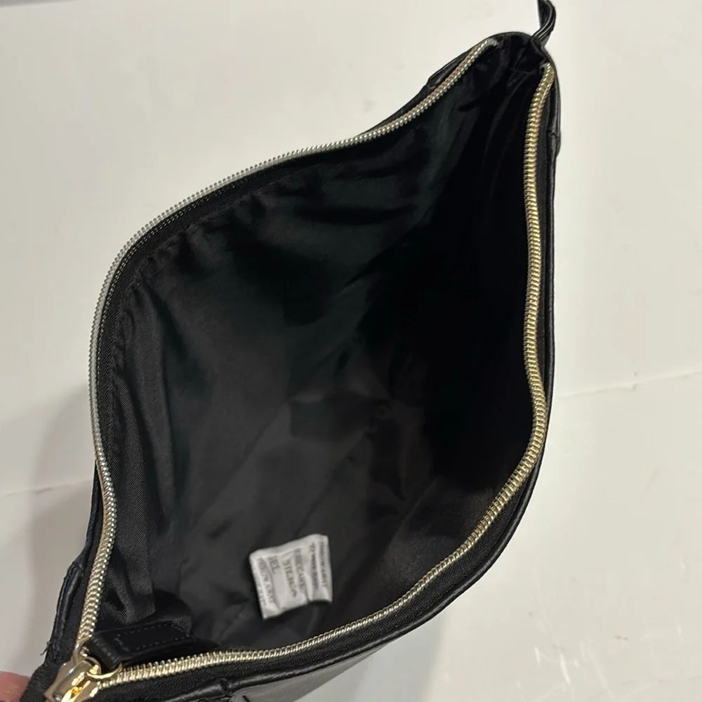 NWOT Jeffree Star LIMITED EDITION Black Batwing Cosmetic Bag
